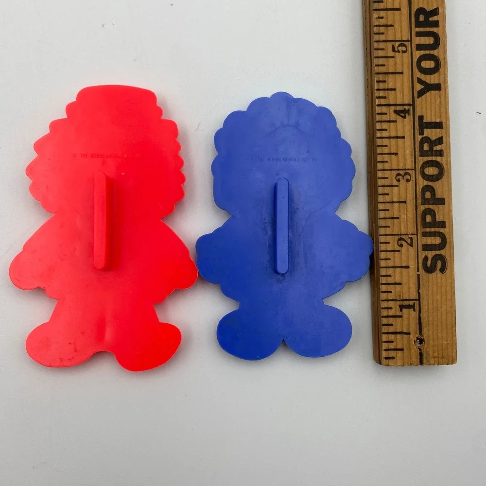 Vintage‎ Raggedy Ann and Andy Plastic Cookie Cutters Red Blue Bobbs-Merrill Set